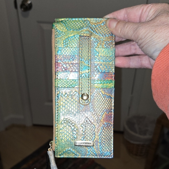 BRAHMIN CREDIT CARD WALLET in DELIGHT ALL OVER SNAKE multicolor Leather. NWT. - Picture 4 of 15